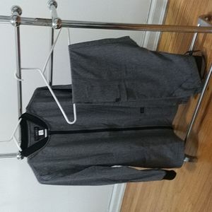 Scrubs Jacket & Pants. Gray color sets. Koi Basic .